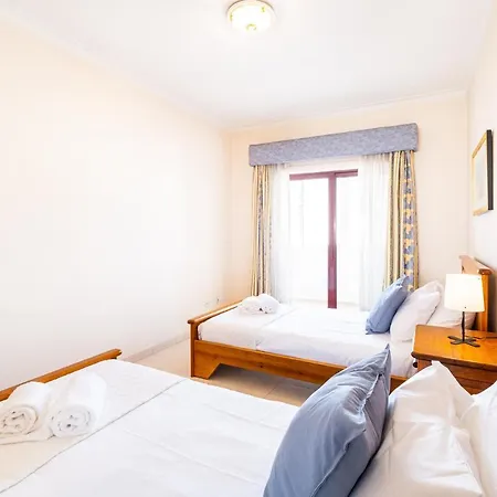 Apartament Frente Ao Mar - 2 Quartos - Wi-fi Armação de Pêra