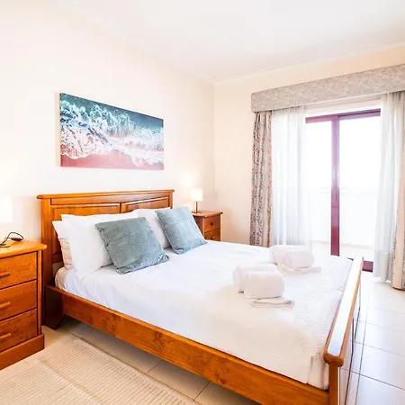 Apartamento Frente Ao Mar - 2 Quartos - Wi-fi *